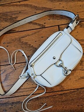 Rebecca Minkoff Belt Bag Fanny Pack White Lether Silver Hardware